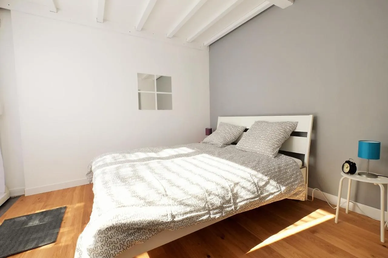 Escale De 80 M2 Avec Cour Et Parking Apartment Lille